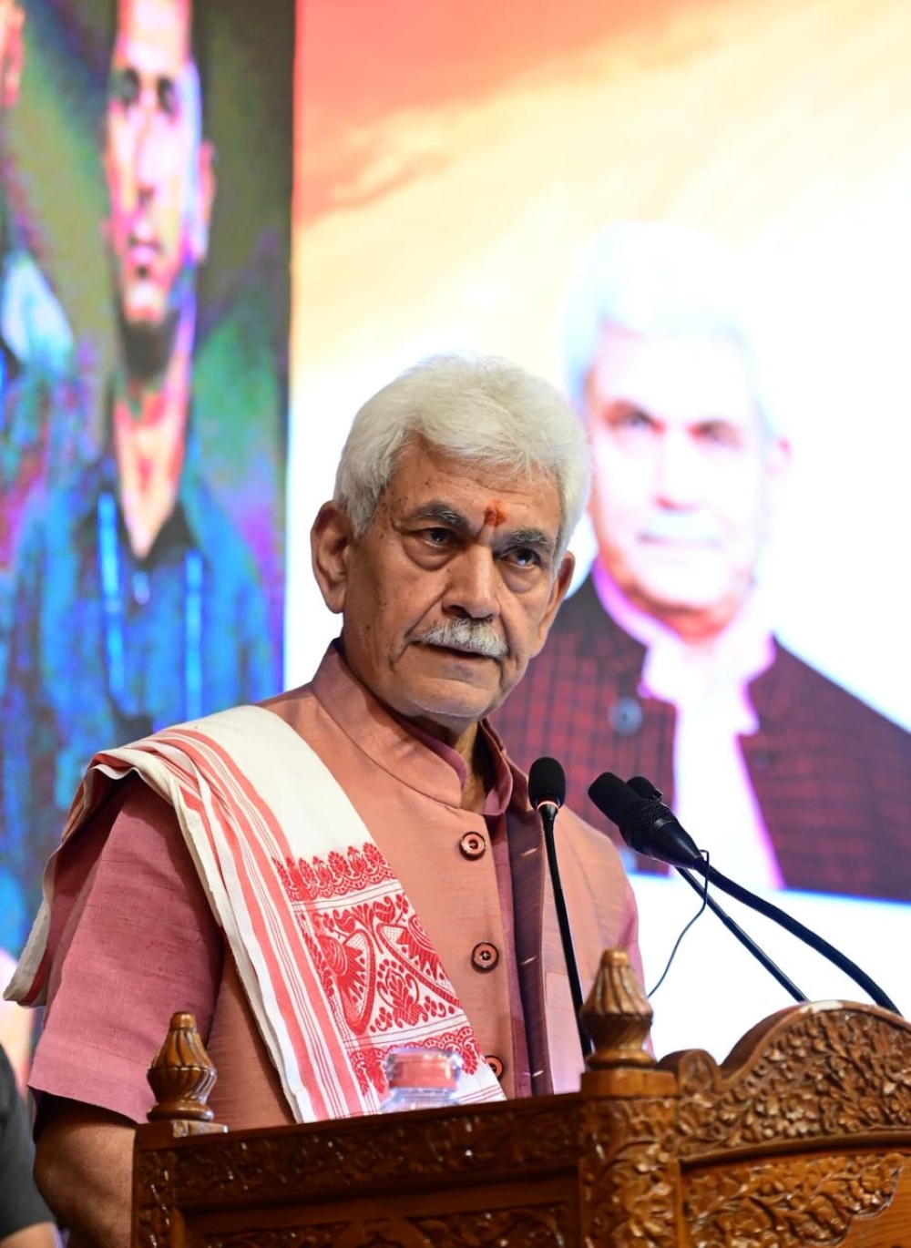 'LG Manoj Sinha Hands Over Appointment Letters to 158 Next of Kin of Terror Victims in Srinagar ,  “Decades-old wounds are being healed; justice long denied is now being delivered”: LG'